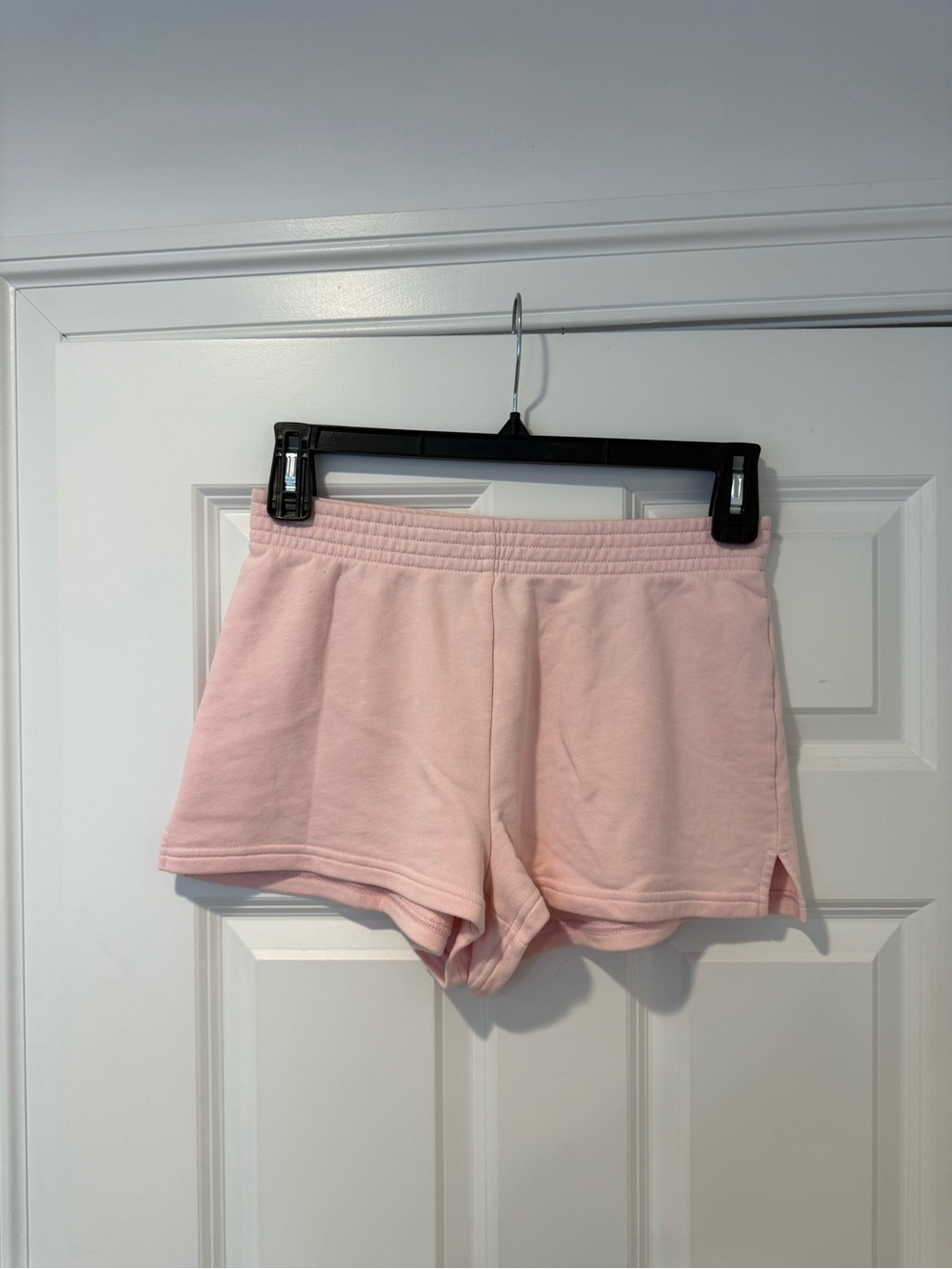 Aritzia TNA AiryAF Sweat Shorts in Light Pink